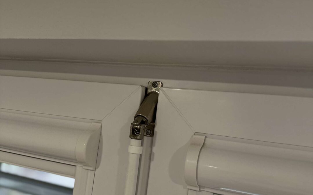 Vonkajšie žalúzie na kľuku: prečo sa nevyhnete vŕtaniu?